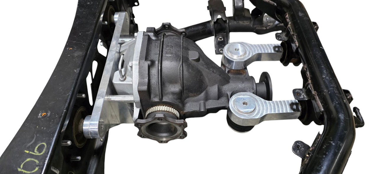 Inline Pro S2000 Nissan 350/370Z Rear Diff Conversion Kit (diff not included)